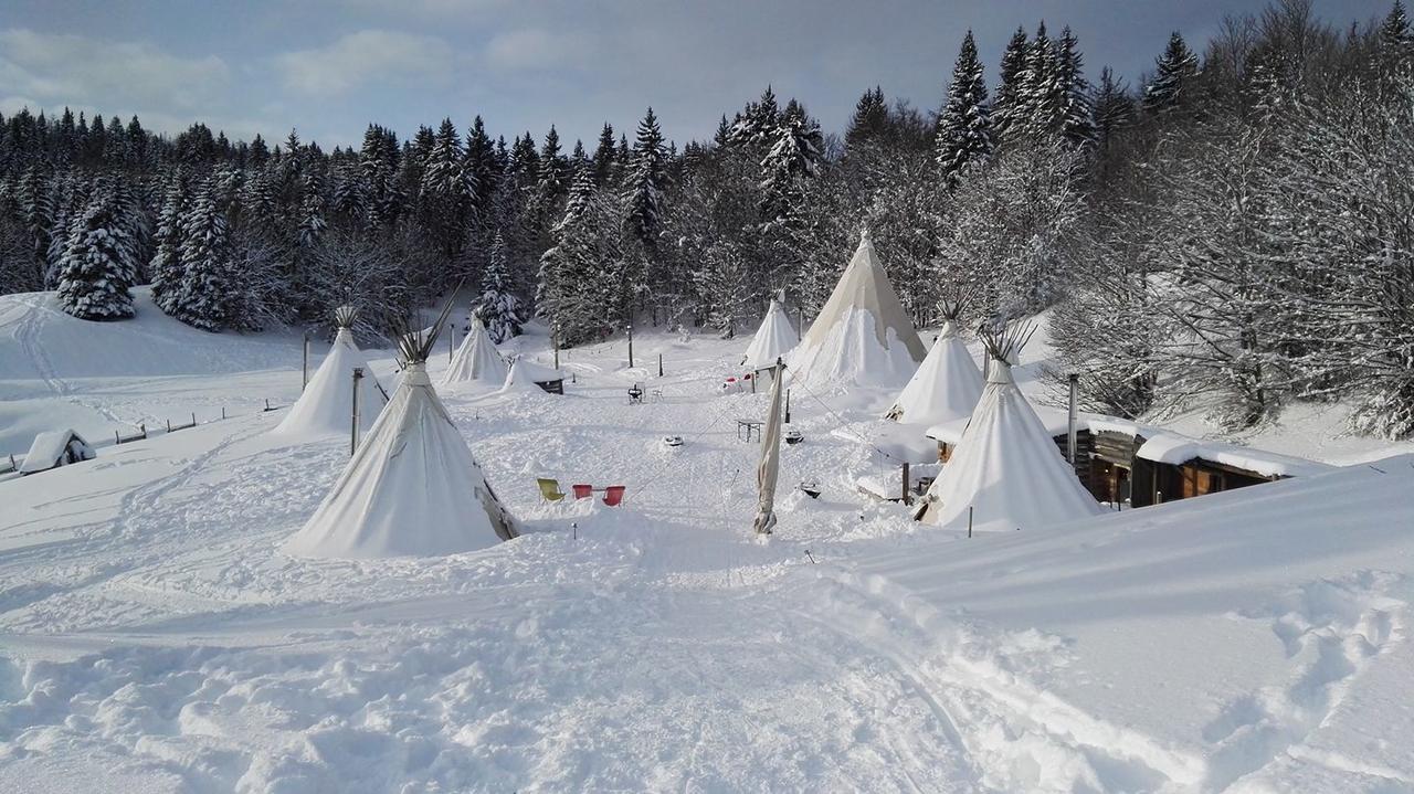 Village Tipi La Féclaz Eksteriør bilde