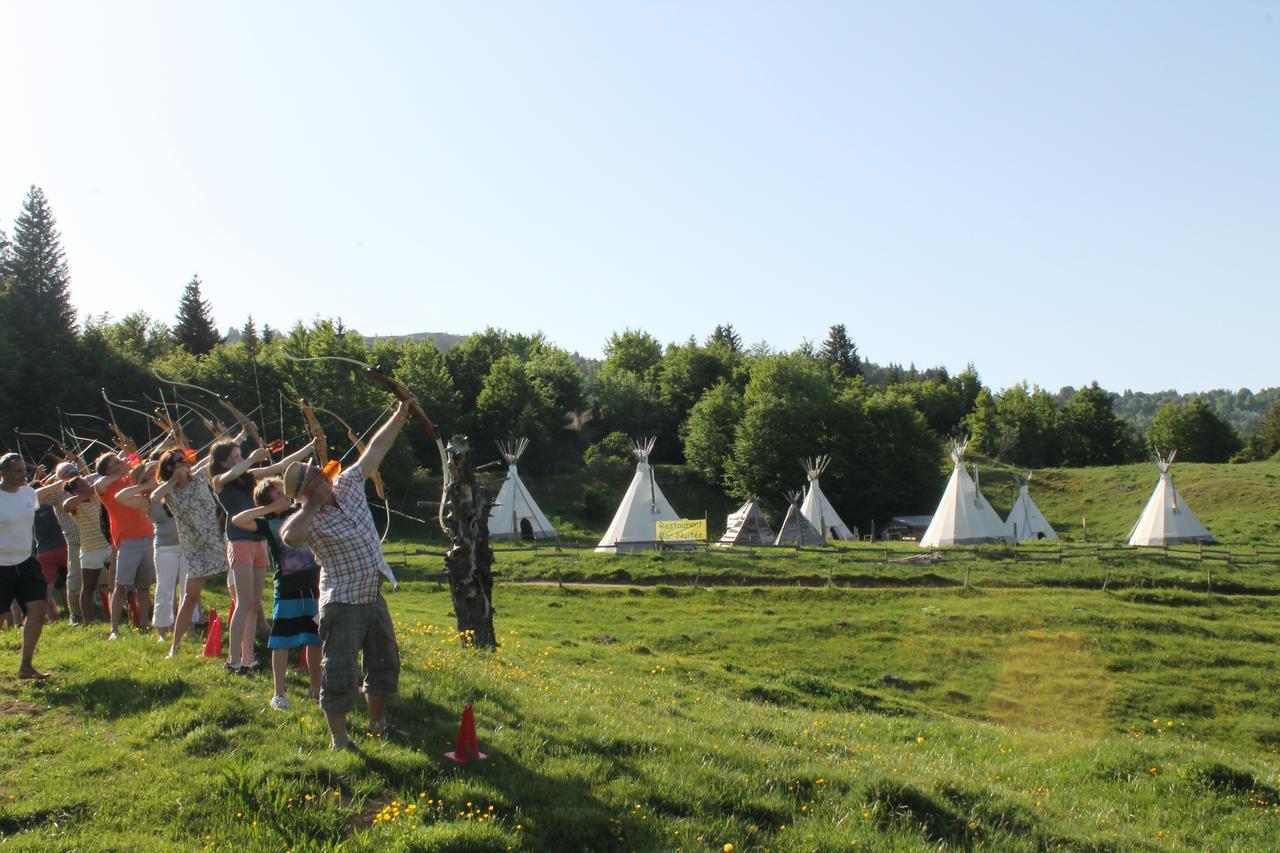 Village Tipi La Féclaz Eksteriør bilde